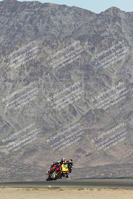 media/Nov-16-2025-Race Pace (Sun) [[8c5fa54630]]/Non Verified Riders (1st 20 Minutes)/2-Turn 10 (1010am)/